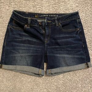 Lauren Conrad women’s low-rise jean shorts-size 6. Mid length. Dark wash.